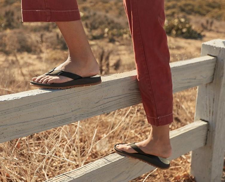 Chaco women's lowdown flip new arrivals